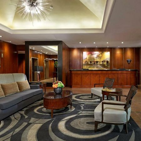 Cambridge Suites Торонто Екстериор снимка