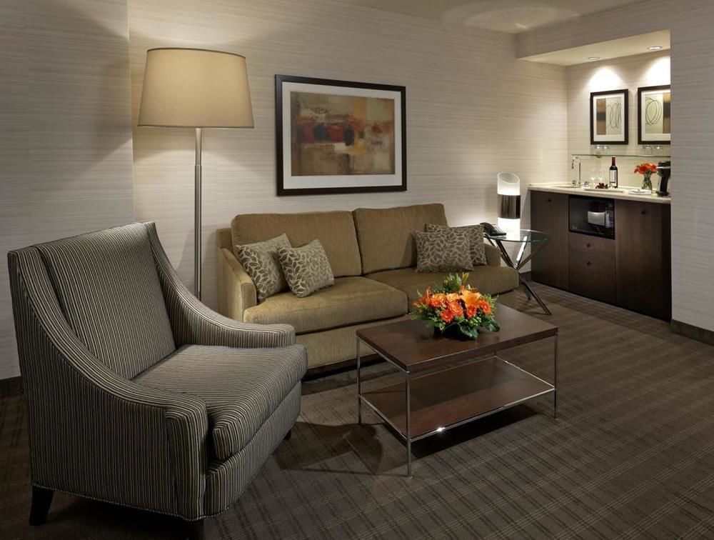 Cambridge Suites Торонто Екстериор снимка