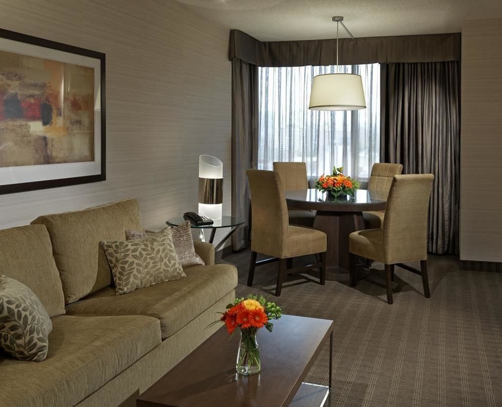 Cambridge Suites Торонто Екстериор снимка