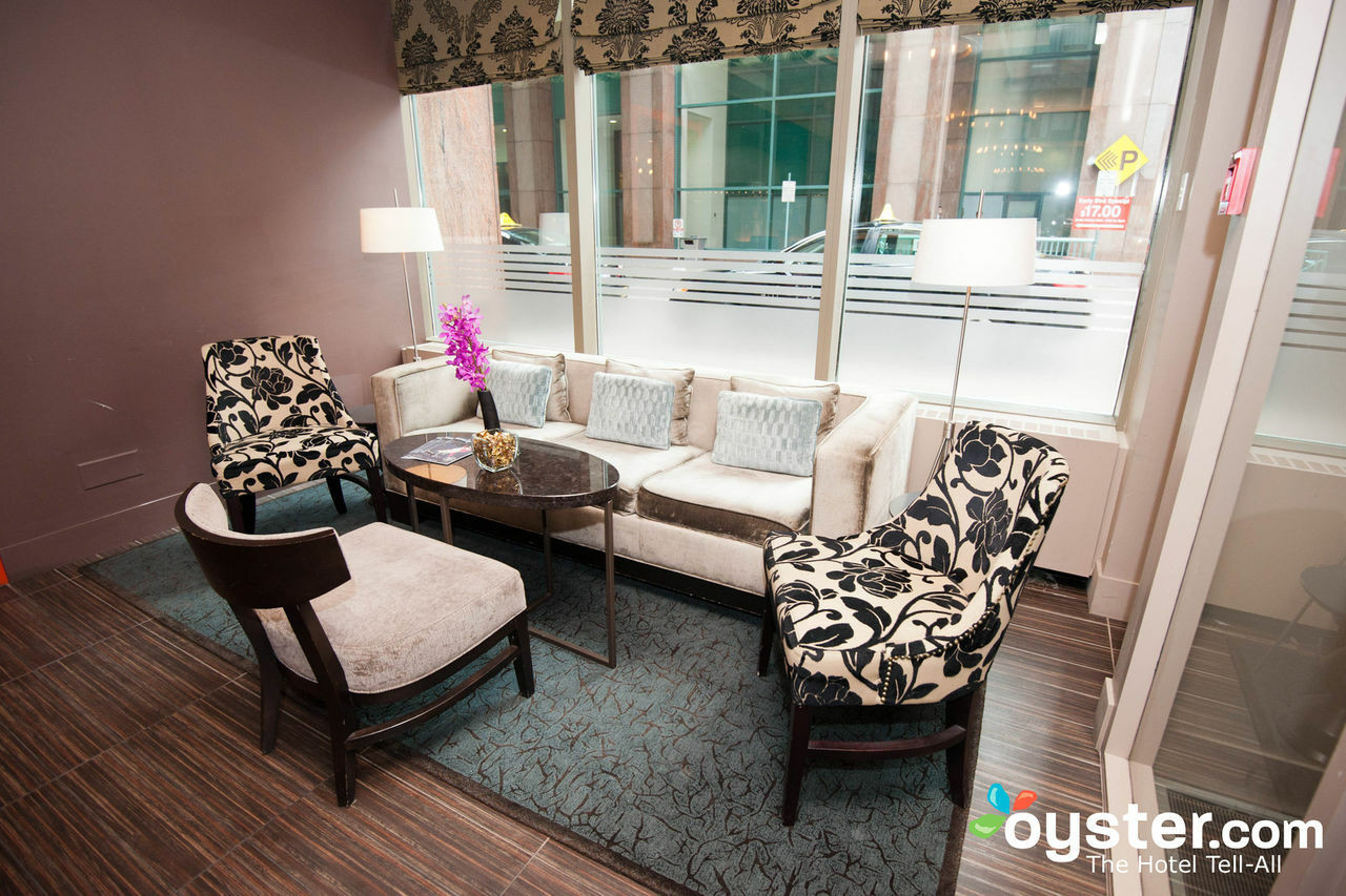 Cambridge Suites Торонто Екстериор снимка